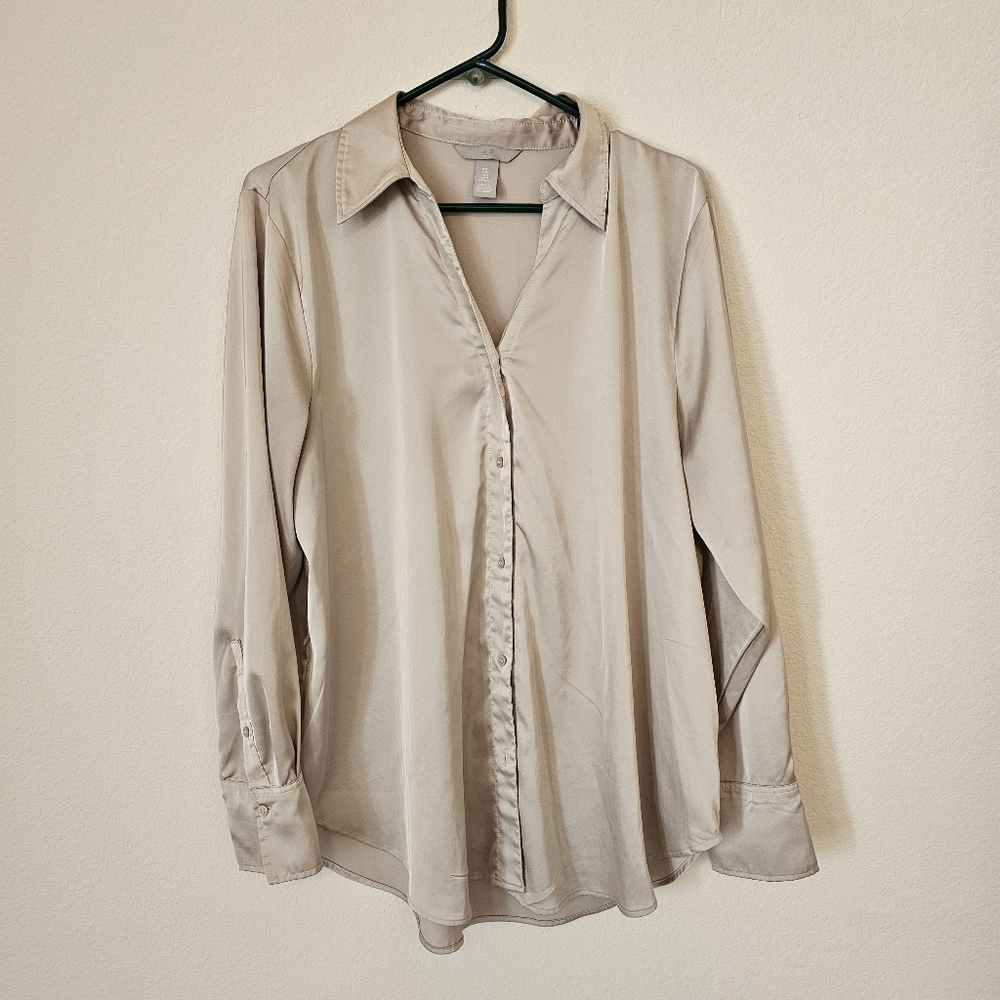 H&M Womens Cream Satin Button-Up Shirt